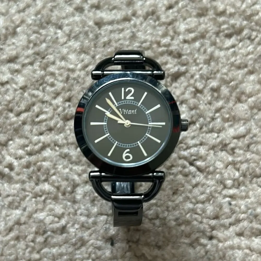 Vivian‎ women’s vintage gray/black bracelet watch working battery fits size: S